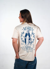 Camiseta Regular Maria Passa à Frente
